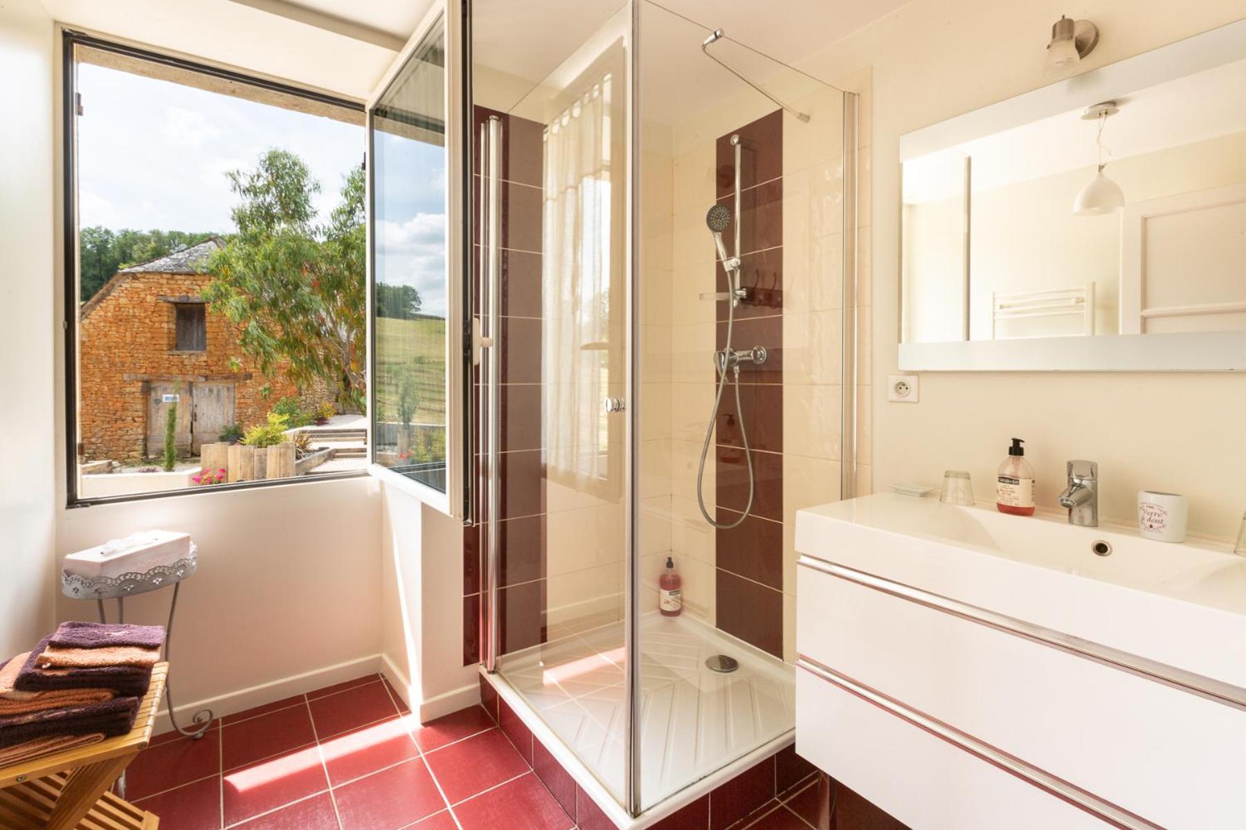 Maison D'Hotes La Maison De Leopold Terrasson Dış mekan fotoğraf